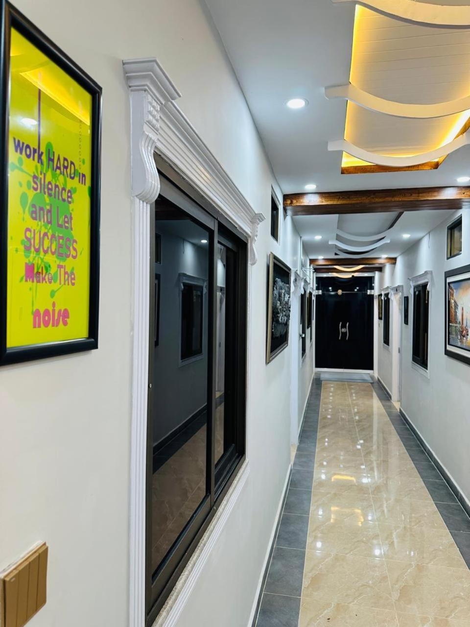 Moven Inn Hotel Islamabad Exterior photo